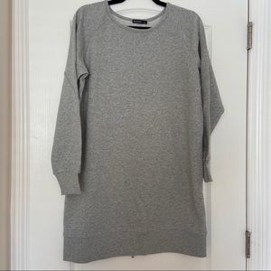 Gray long sweatshirt